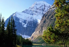 红蓝之战即将打响，球迷热血沸腾